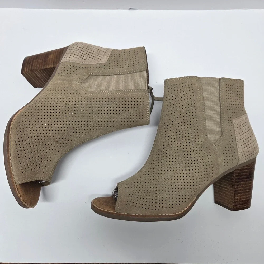 Toms Majorca Peep Toe Booties 11 Taupe Perforated Suede Block Heel Ankle Boots